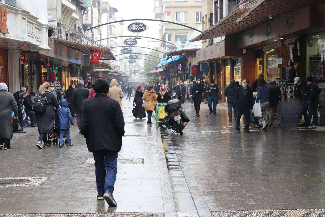Halk açıklanan yeni tedbirleri nasıl buluyor?